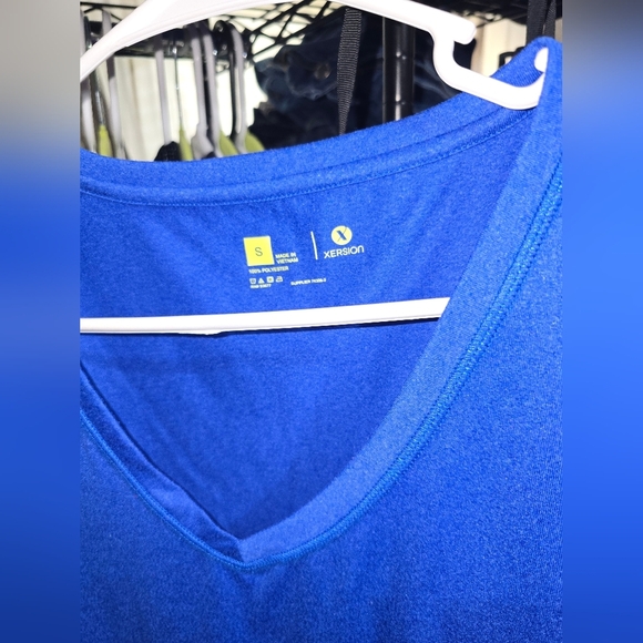 💋5/20 xersion top size small - Picture 2 of 2